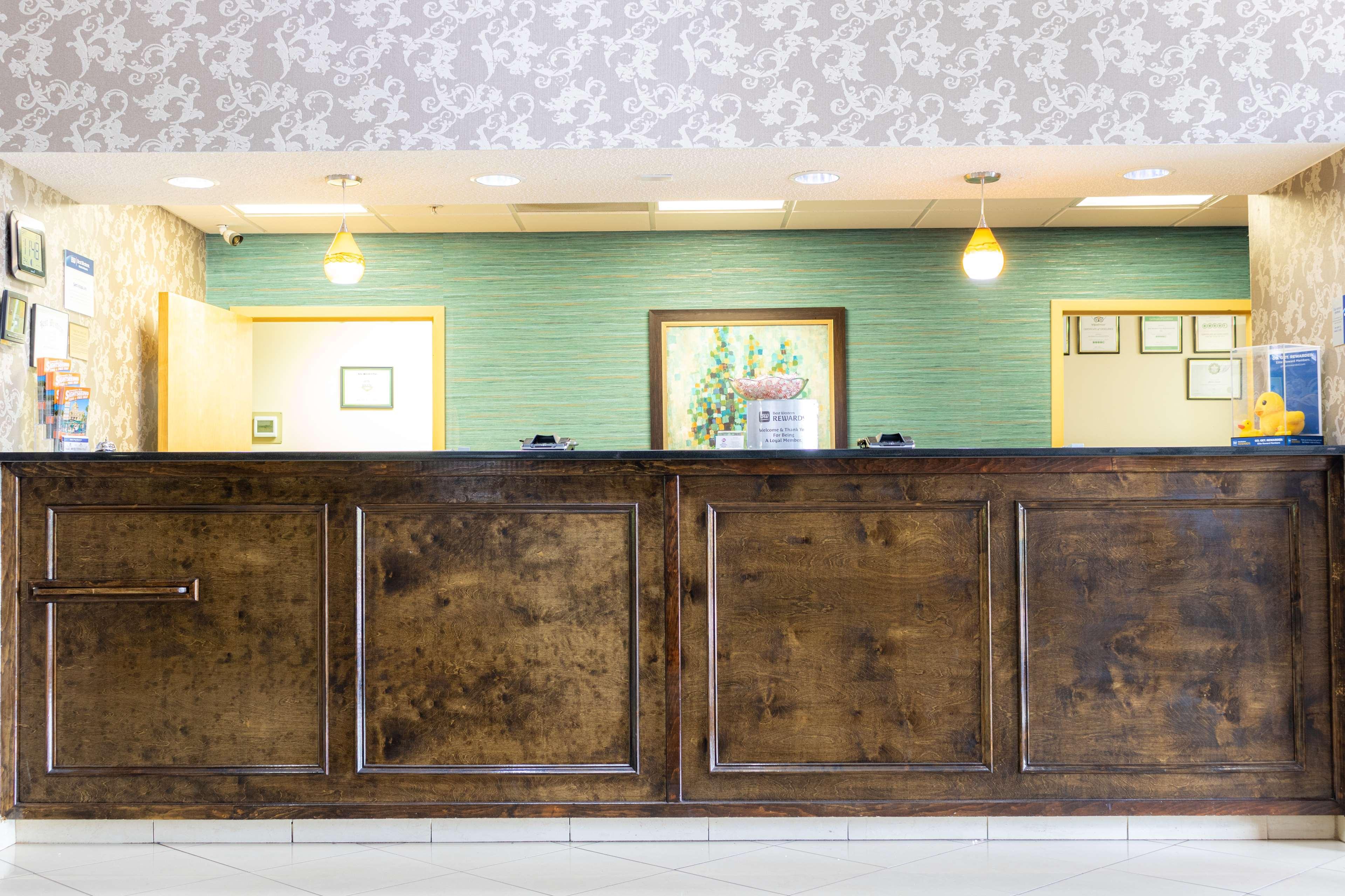 Best Western Plus Richmond Hill Inn Eksteriør bilde